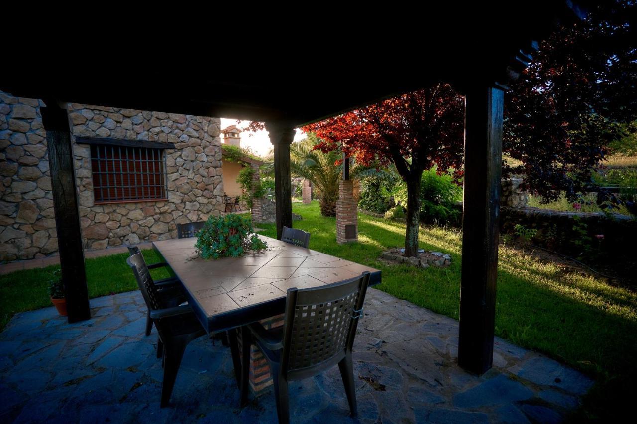 La Canada Del Valle Del Jerte Navaconcejo Luaran gambar